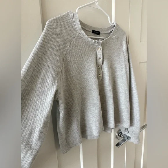 NWOT Dynamite Summit Waffle Henley Top - Picture 3 of 5